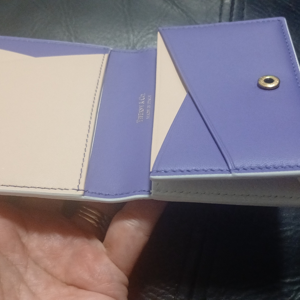 $590 Authentic Tiffanny & Co Wallet Made In Italy - Picture 3 of 4